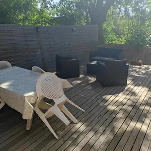Rez De Ch Avec Terrasse Et Parking 2 Ch à Appartamento